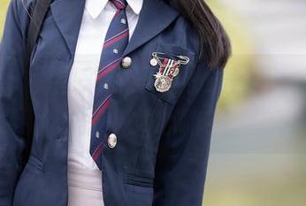 秀人网 - 清纯刘婷婷的私房图包，真能俘获少女心嘛？