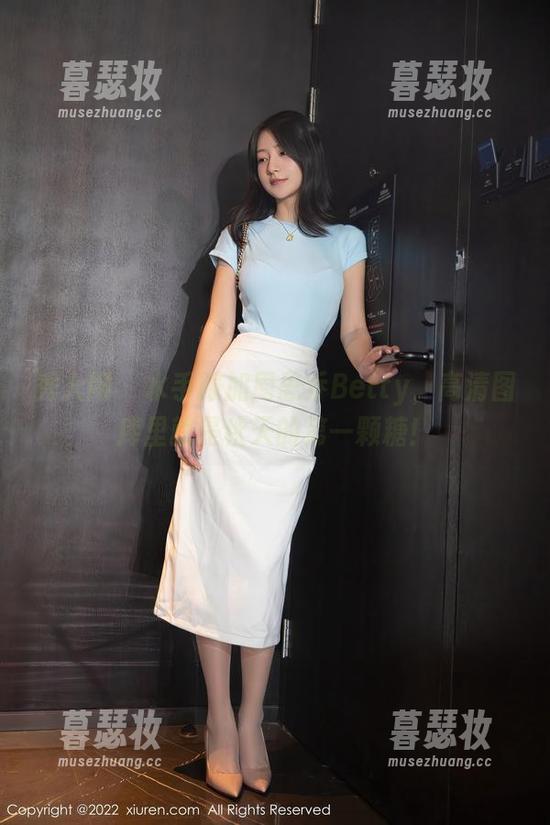 秀人网-周思乔Betty 秀人网 - 水手服加周思乔Betty,高清图库里就是秋天的第一颗糖!