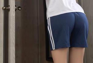 秀人网 - 山不在高，有修女出奇，拍黄瓜girl的原图作品也太大胆了！
