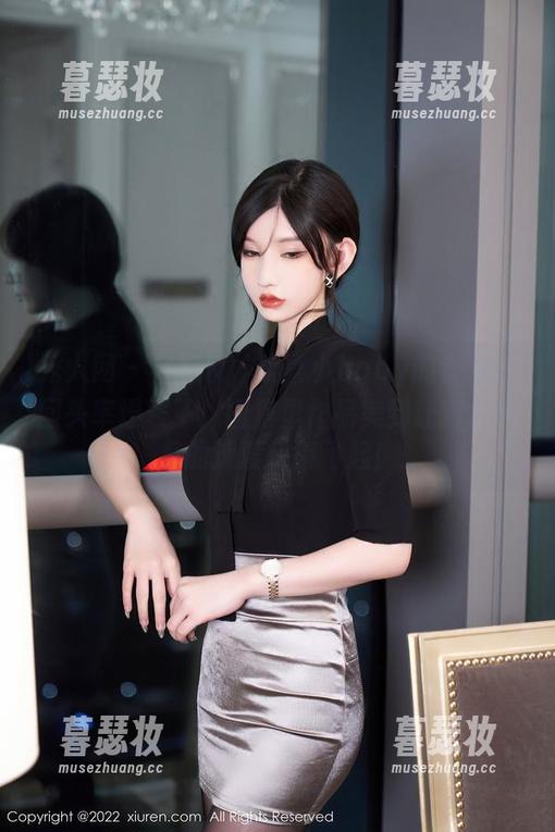 秀人网-柒喜小baby 秀人网 - 只想说,柒喜小baby的套装太回头率爆表了!图集里作品美到让路人转身的速度快得飞起!