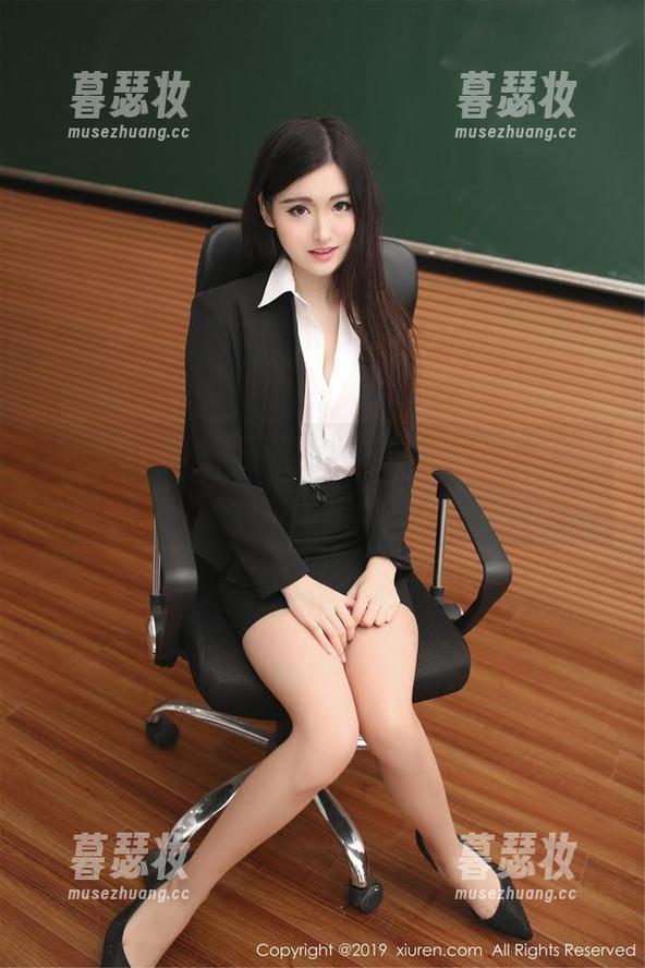 秀人网-盼盼玉奴 秀人网 - 盼盼玉奴的长腿:点个网盘,你值得拥有