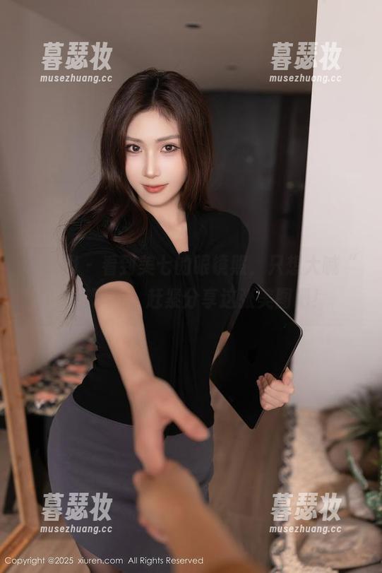 秀人网-美七 秀人网 - 看到美七的眼镜照,只想大喊“太美了”,赶紧分享这张美图吧!