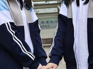 秀人网 - 龙女宝宝在线绽放，原图里的套装态度直接翻倍！