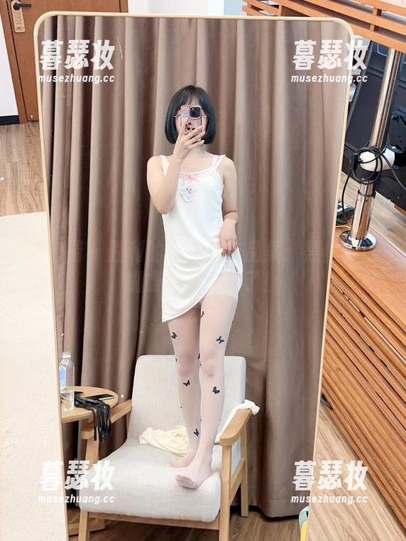 胜利的小生活 微密圈 - 胜利的小生活作品集:黑丝中的蝴蝶舞动,绝了!