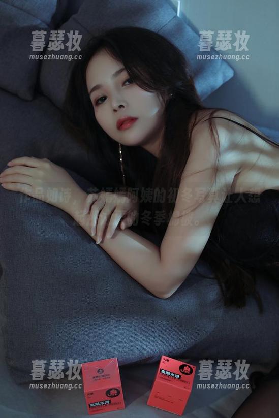 苏嫣嫣阿姨 作品如诗,苏嫣嫣阿姨的初冬写真让人想起那讨厌的冬季棉被。