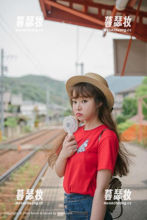 菠萝社-夏美酱 菠萝社 - 私房图说:夏美酱的师生恋,各种姿态都在里面?