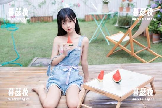 萌芽儿o0 萌芽儿o0的粉色倾诉图包,稍微一瞥就让人想起了那些甜美的糖果。