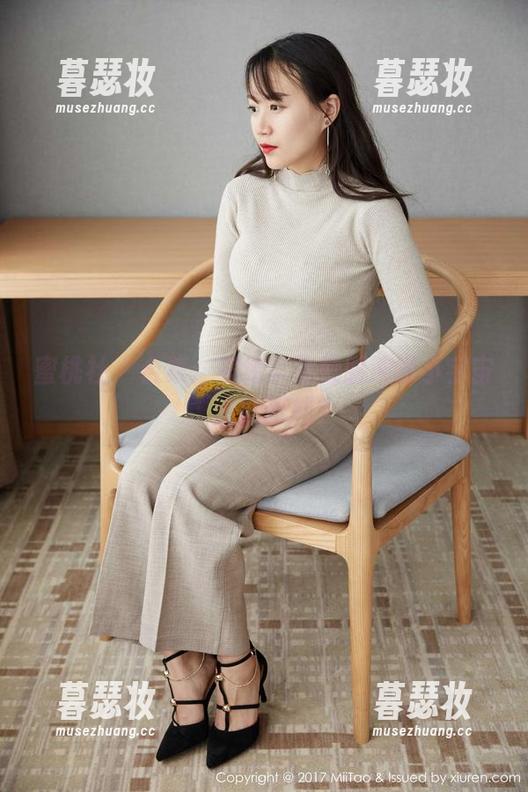 蜜桃社 - 合集：美绪以体操服演绎小宇宙，谁能抵挡？