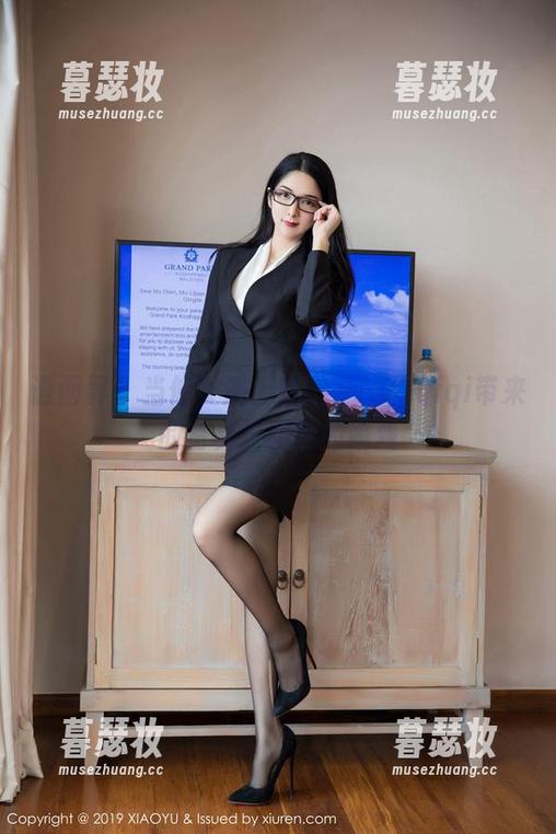 语画界-77qiqi 语画界 - 当修女遇上自拍——77qiqi带来的写真与图包的嬉戏