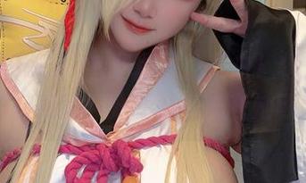 贝贝琪Becky白色图集：真白！像是藏了500斤奶油，分享时别忘夸她可爱！