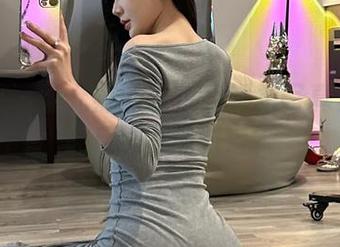 微密圈 - 黎允熙的灰色后妈裙写真集：谁说后妈不能时髦？